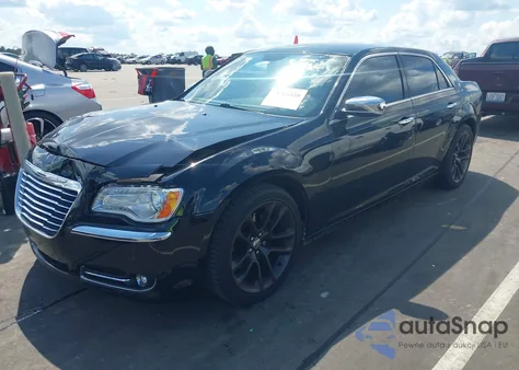 2013 Chrysler 300C из США, поврежденный, VIN 2C3CCAET6DH650244
